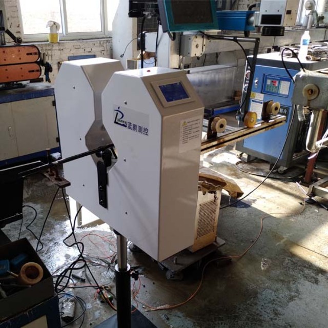 雙路線(xiàn)纜測(cè)徑儀實(shí)景