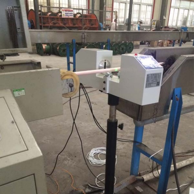 電纜單路測(cè)徑儀實(shí)景